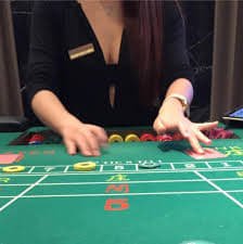 900 bet